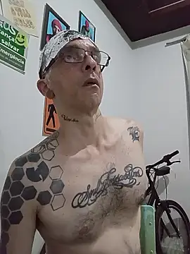 dinho carioca online show from January 9, 10:33 pm