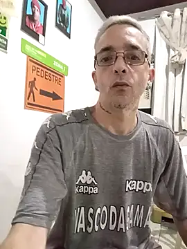 dinho carioca online show from March 19, 12:20 pm