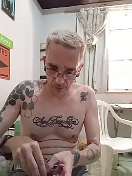 dinho carioca online show from March 22, 2:20 pm