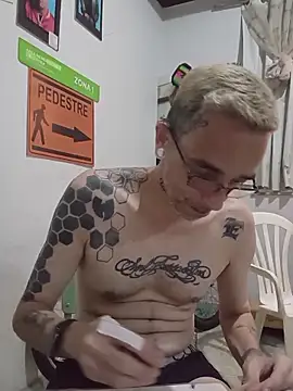 dinho carioca online show from April 1, 1:41 pm