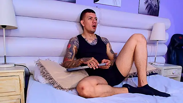 Dante Flamee online show from March 4, 1:39 pm