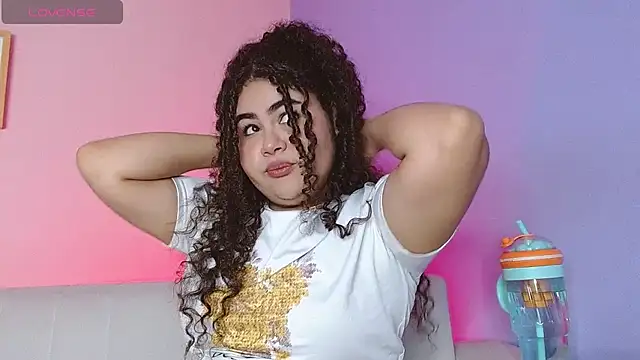 lourdes moon22 online show from October 16, 1:01 pm