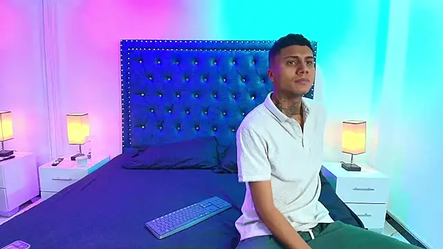 Damian and roxanne online show from September 14, 12:37 pm