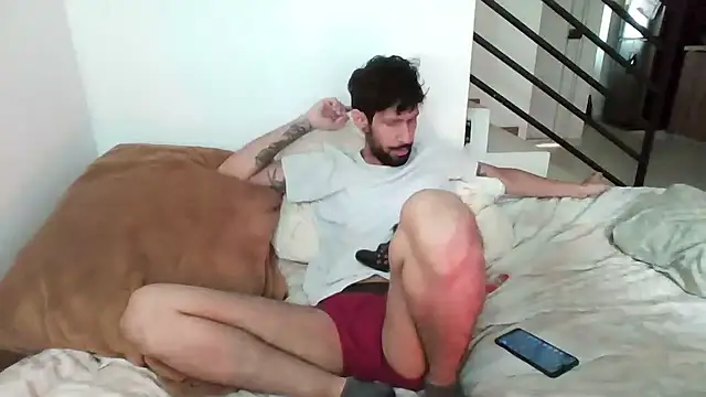 Alejandro92 cali online show from January 13, 3:50 pm