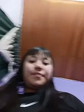 Snapshot of Zulema_R1 chatting on July 16, 11:33 pm Zulema R1 online show from July 16, 11:33 pm