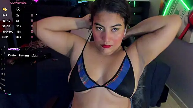 Snapshot of Sara_Bdsm_ chatting on April 25, 4:04 pm Sara Bdsm online show from April 25, 4:04 pm