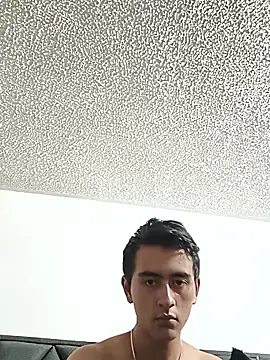 Snapshot of -mrpaul chatting on October 11, 9:02 pm -mrpaul online show from October 11, 9:02 pm