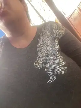 bruna438 online show from July 8, 1:37 pm