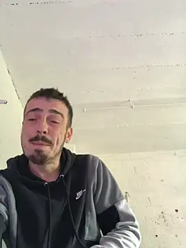 jaycoy22 online show from April 17, 1:03 pm