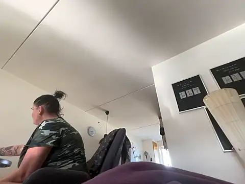 Tina-Maria online show from October 18, 11:44 am