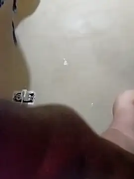 Lavz1995 online show from February 26, 6:34 am