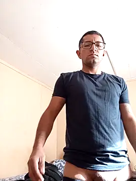 Snapshot of aquel_boy_xx chatting on October 27, 8:46 pm aquel boy xx online show from October 27, 8:46 pm