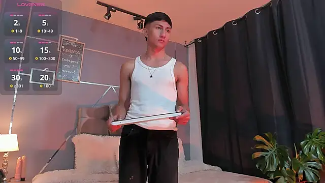 oliver mr  online show from December 17, 1:06 pm