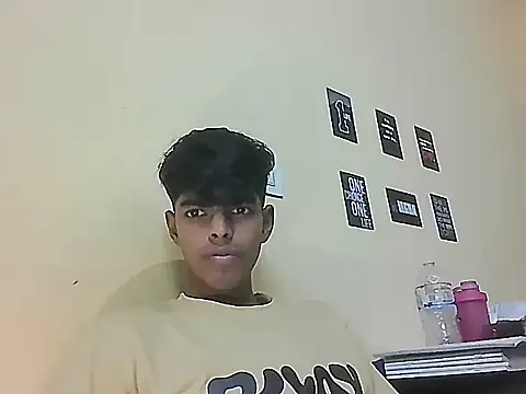 Snapshot of monster_33 chatting on June 22, 4:26 pm monster 33 online show from June 22, 4:26 pm