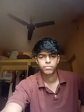 Snapshot of monster_33 chatting on July 16, 5:35 am monster 33 online show from July 16, 5:35 am
