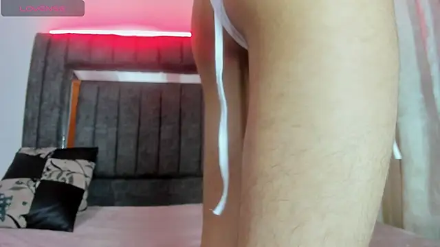 Snapshot of dylan_202520_ chatting on November 14, 11:20 am dylan 202520 online show from November 14, 11:20 am