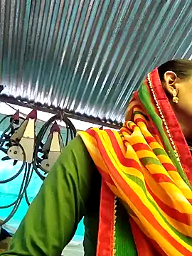 Pooja750 online show from September 13, 3:17 am