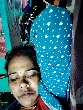 Pooja750 online show from November 29, 8:01 pm