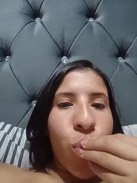 Snapshot of Liagni0 chatting on March 11, 4:07 am Liagni0 online show from March 11, 4:07 am