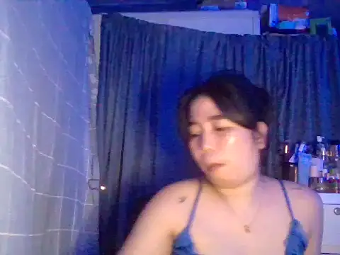 Asianhotskinny online show from June 22, 8:50 pm