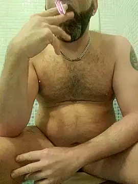 Snapshot of gigilola84 chatting on November 25, 5:18 am gigilola84 online show from November 25, 5:18 am