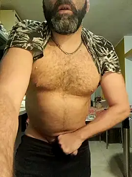 Snapshot of gigilola84 chatting on December 2, 5:24 am gigilola84 online show from December 2, 5:24 am