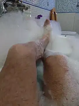 Snapshot of gigilola84 chatting on May 20, 4:46 pm gigilola84 online show from May 20, 4:46 pm