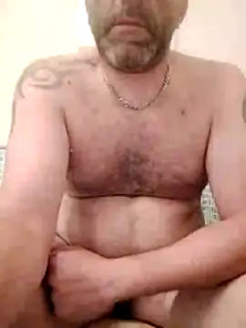 Snapshot of gigilola84 chatting on June 5, 2:40 am gigilola84 online show from June 5, 2:40 am