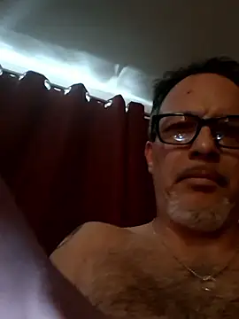 Snapshot of Slinkypoppet chatting on November 13, 9:36 pm Slinkypoppet online show from November 13, 9:36 pm