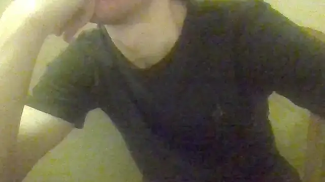 Snapshot of your_boy_toy18 chatting on September 9, 4:34 am your boy toy18 online show from September 9, 4:34 am