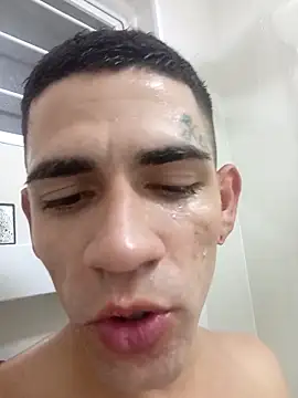 Snapshot of xirie98 chatting on September 8, 10:53 pm xirie98 online show from September 8, 10:53 pm