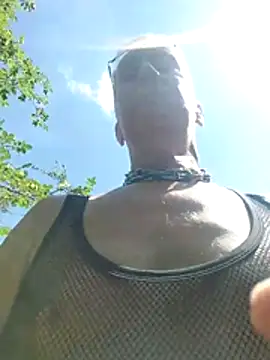 Snapshot of slaveman4you chatting on July 12, 11:01 am slaveman4you online show from July 12, 11:01 am
