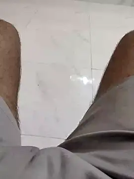 Snapshot of riyamore9623 chatting on September 20, 1:23 pm riyamore9623 online show from September 20, 1:23 pm