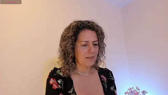 Paty chic online show from November 18, 2:54 pm