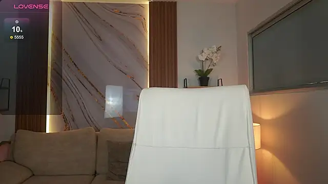 GiaNovak online show from December 20, 7:10 pm