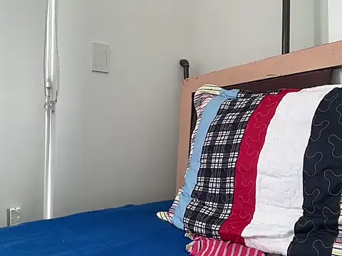 crossmichelle online show from November 25, 8:09 pm