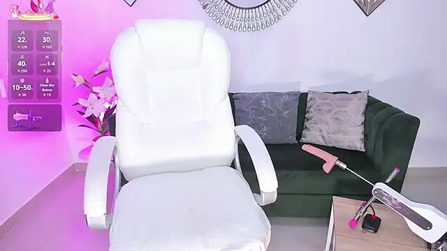 issi loren online show from December 14, 10:03 pm