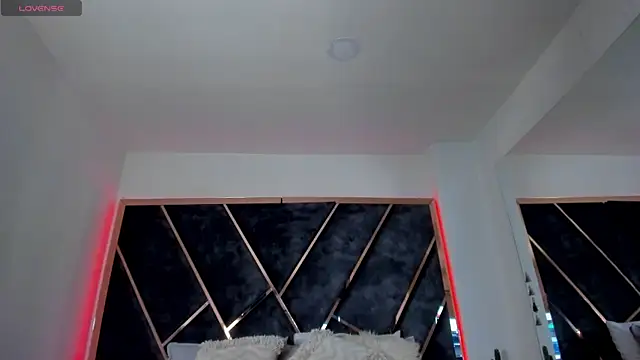 SusanaHenao online show from November 28, 7:49 pm