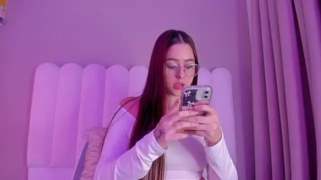 Snapshot of sakura_Gomez chatting on September 12, 2:44 am sakura Gomez online show from September 12, 2:44 am