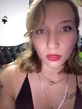 Snapshot of Licethf00x chatting on May 9, 3:01 am Licethf00x online show from May 9, 3:01 am