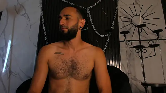 Snapshot of Tatis__ chatting on February 19, 7:43 pm Tatis online show from February 19, 7:43 pm