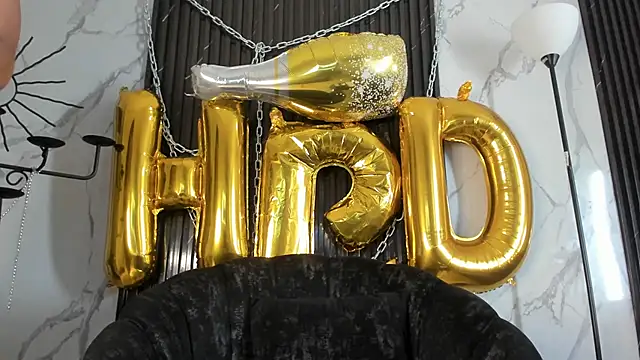 Snapshot of Tatis__ chatting on February 23, 8:17 pm Tatis online show from February 23, 8:17 pm