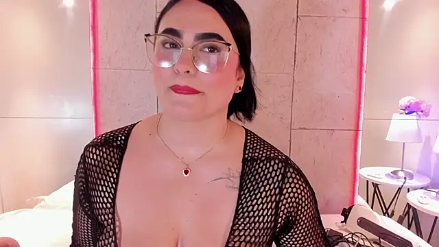 Snapshot of sofiiacarson chatting on May 25, 11:38 am sofiiacarson online show from May 25, 11:38 am
