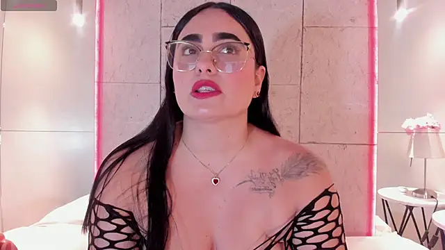Snapshot of sofiiacarson chatting on May 28, 7:44 pm sofiiacarson online show from May 28, 7:44 pm