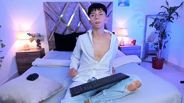 Hyunjin Son online show from October 12, 4:39 pm