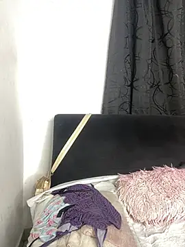 Snapshot of Gabrielle_Sexy94 chatting on February 26, 11:15 pm Gabrielle Sexy94 online show from February 26, 11:15 pm