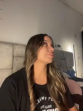 AnnyLopezzz  online show from May 20, 5:46 am