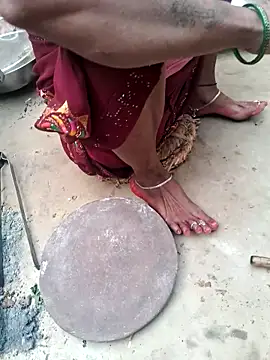 Snapshot of parmila203 chatting on March 7, 2:30 am parmila203 online show from March 7, 2:30 am