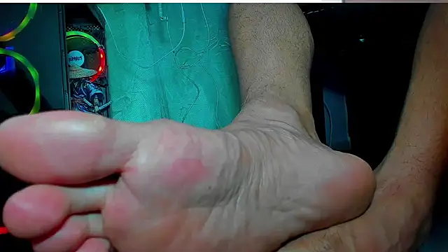 Snapshot of Sir_kev66 chatting on June 24, 7:29 am Sir kev66 online show from June 24, 7:29 am