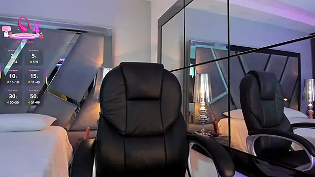 Abril monroe  online show from November 7, 3:50 am